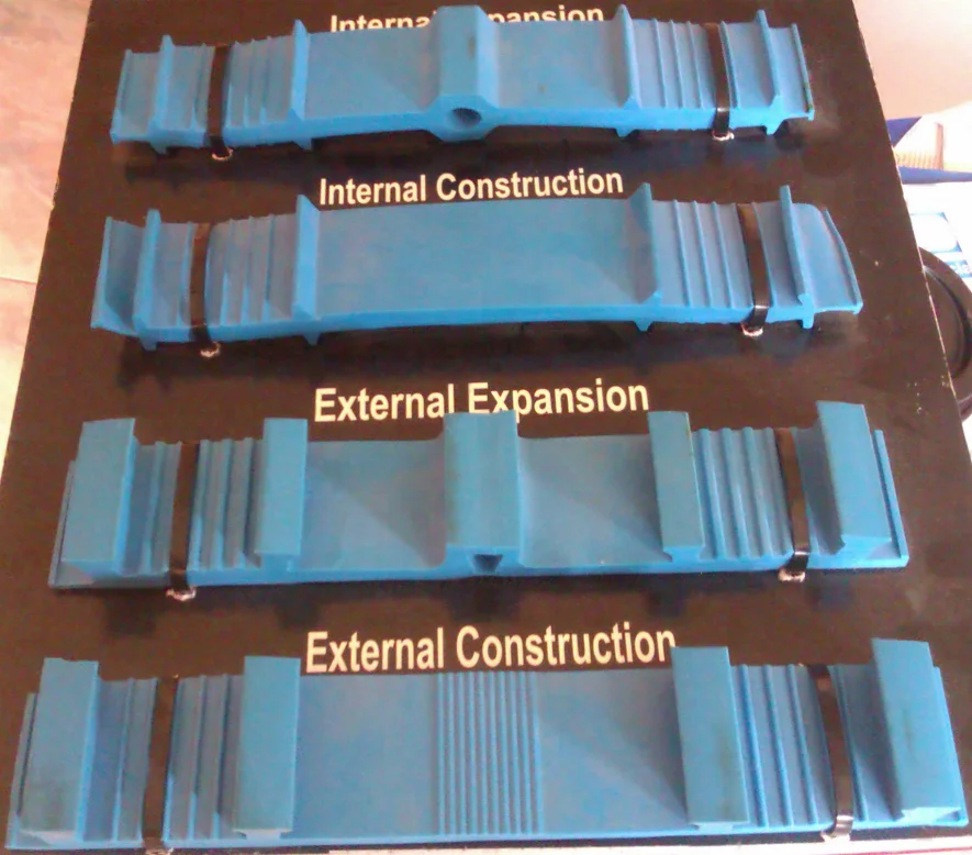 Extrusion sealing bright finish profile roll bande black plastic shower door striprubber seal strip pvc waterproofing water stop