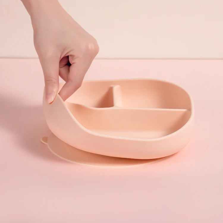 
BPA Free Toddler Kids Children Divided Toddler Dinner Feeding Plate Silicone Baby Suction Plate with Lid 