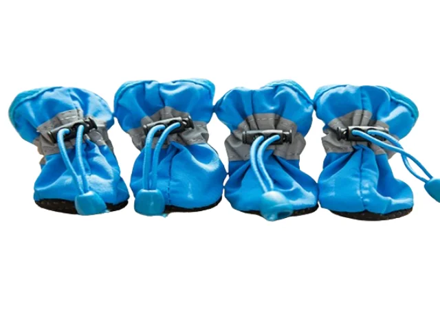 Comfortable Non Slip Custom Outdoor Pet Soft Soled Rain Summer Shoes Dog Foot Covers Waterproof Winter Pet Dog Shoes 2 Straps