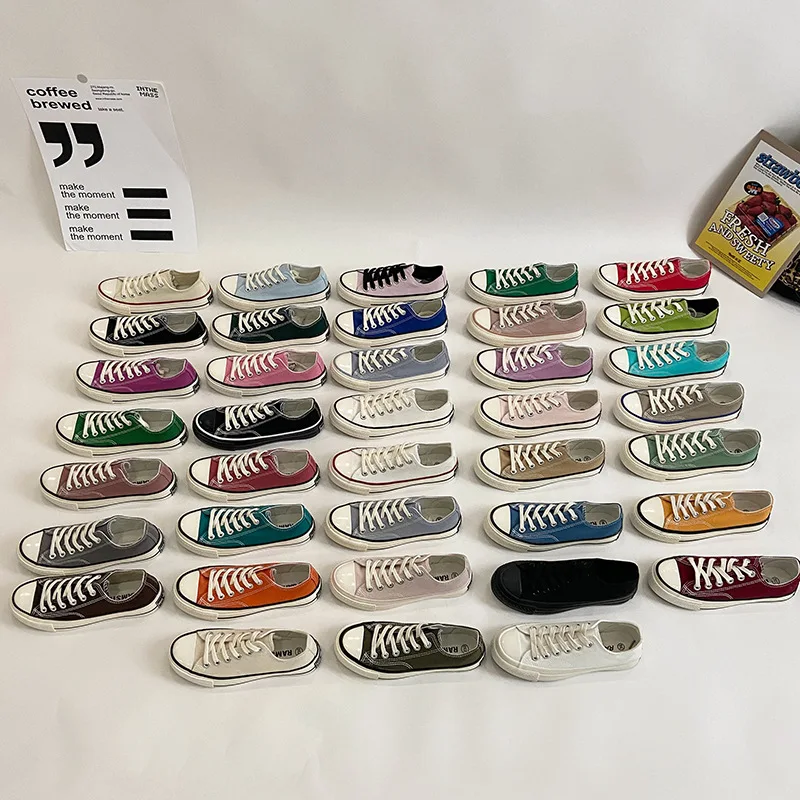 2022 Ins Classic Style Couples shoes series Slip On Unisex Canvas Shoes with White Navy many Color