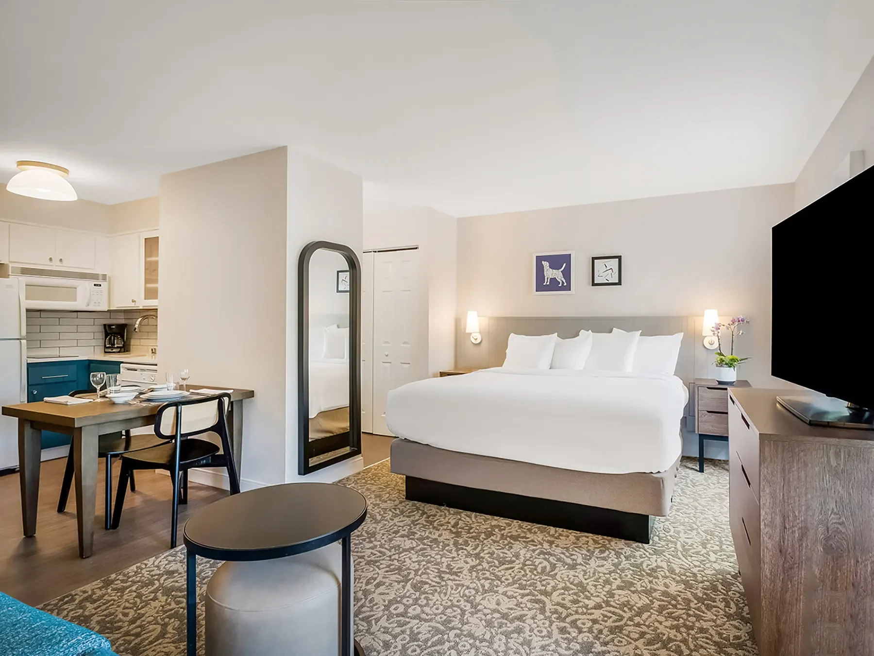 Sonesta ES Suites 5-Star Hotel Furniture Modern Bedroom Set Living Room Apartment Solid Wood MDF Panel