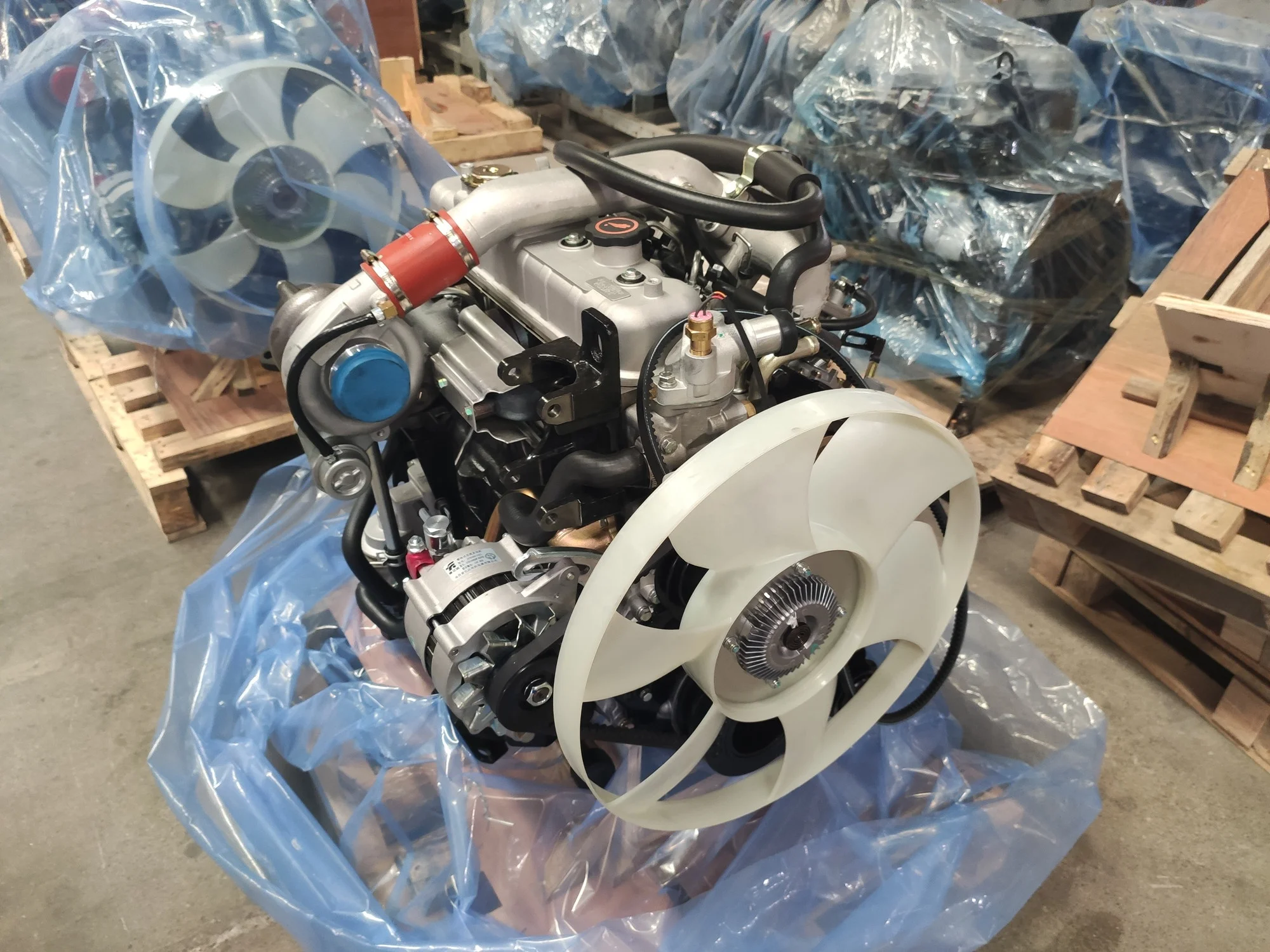 favorable price 86kw/116hp 3600rpm 4JB1T water cooled diesel engine commonly used for light trucks or Pick-up