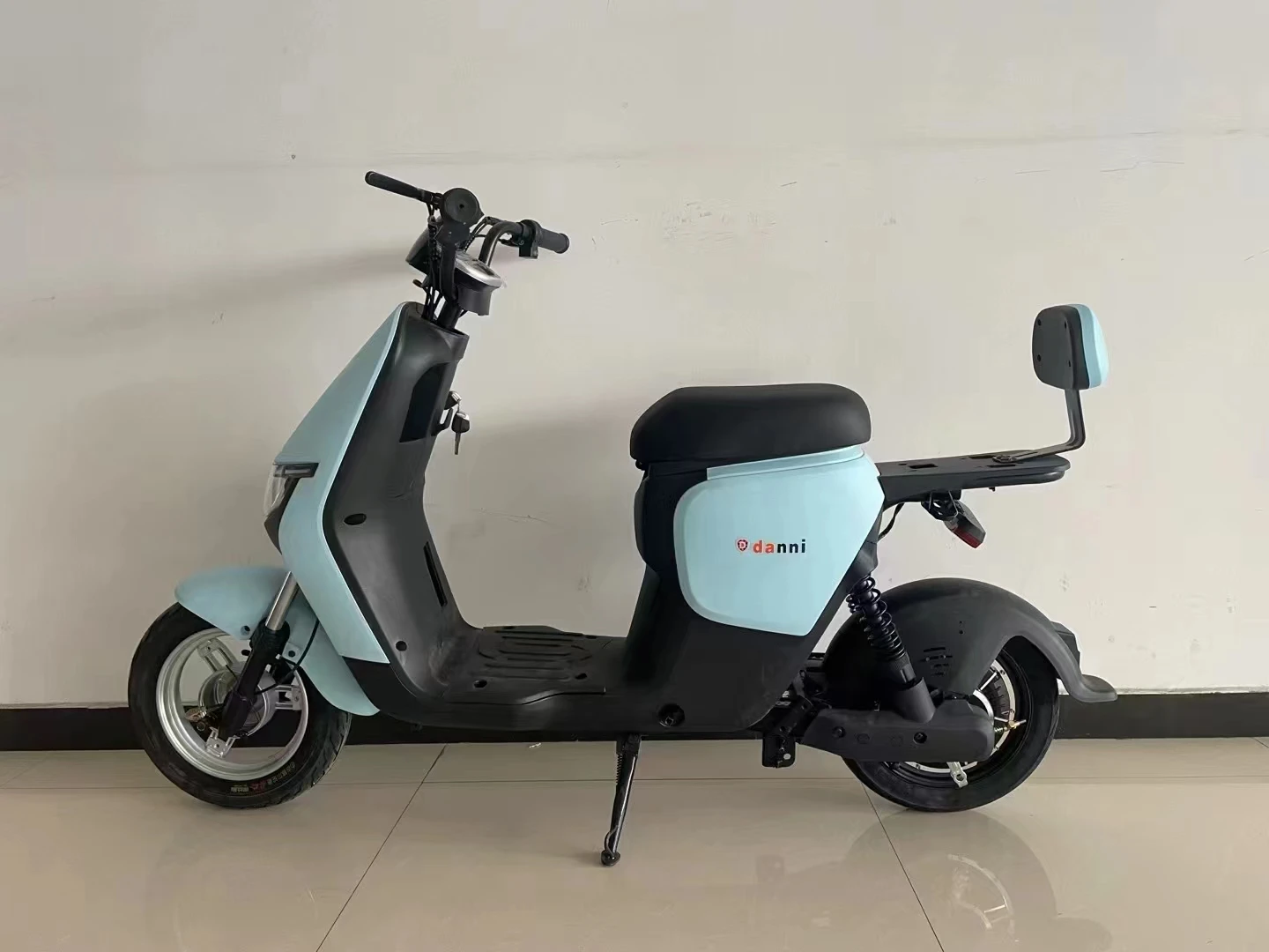 2024 Popular Electric Motorcycle 1000w/1200w Electric Mobility Scooters Motorbike