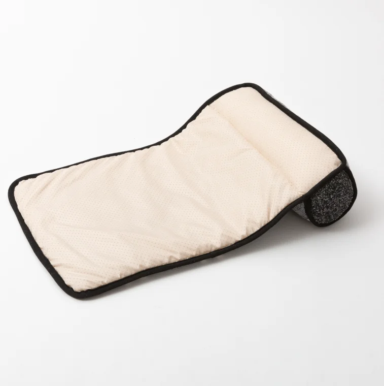 
2021 wholesale washable portable Pet mat with pillow Panda Style Fun House cats and dogs small animals rolling up faux fur bed 