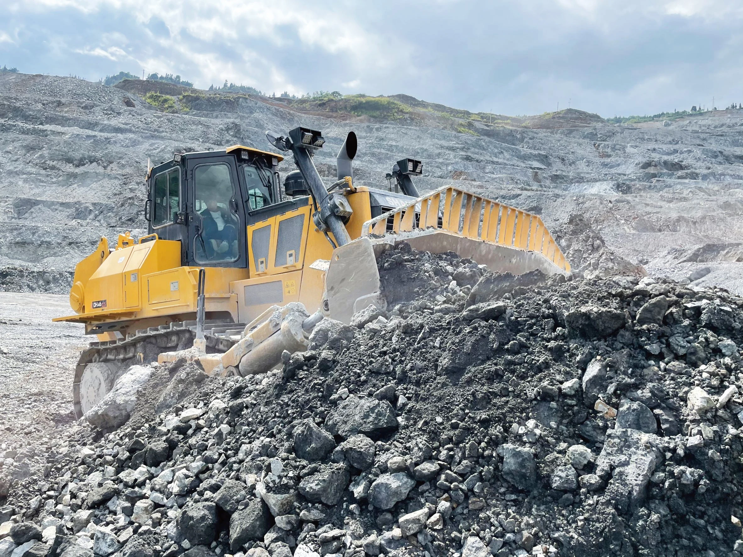 China bulldozers DH8J crawler bulldozer with ripper