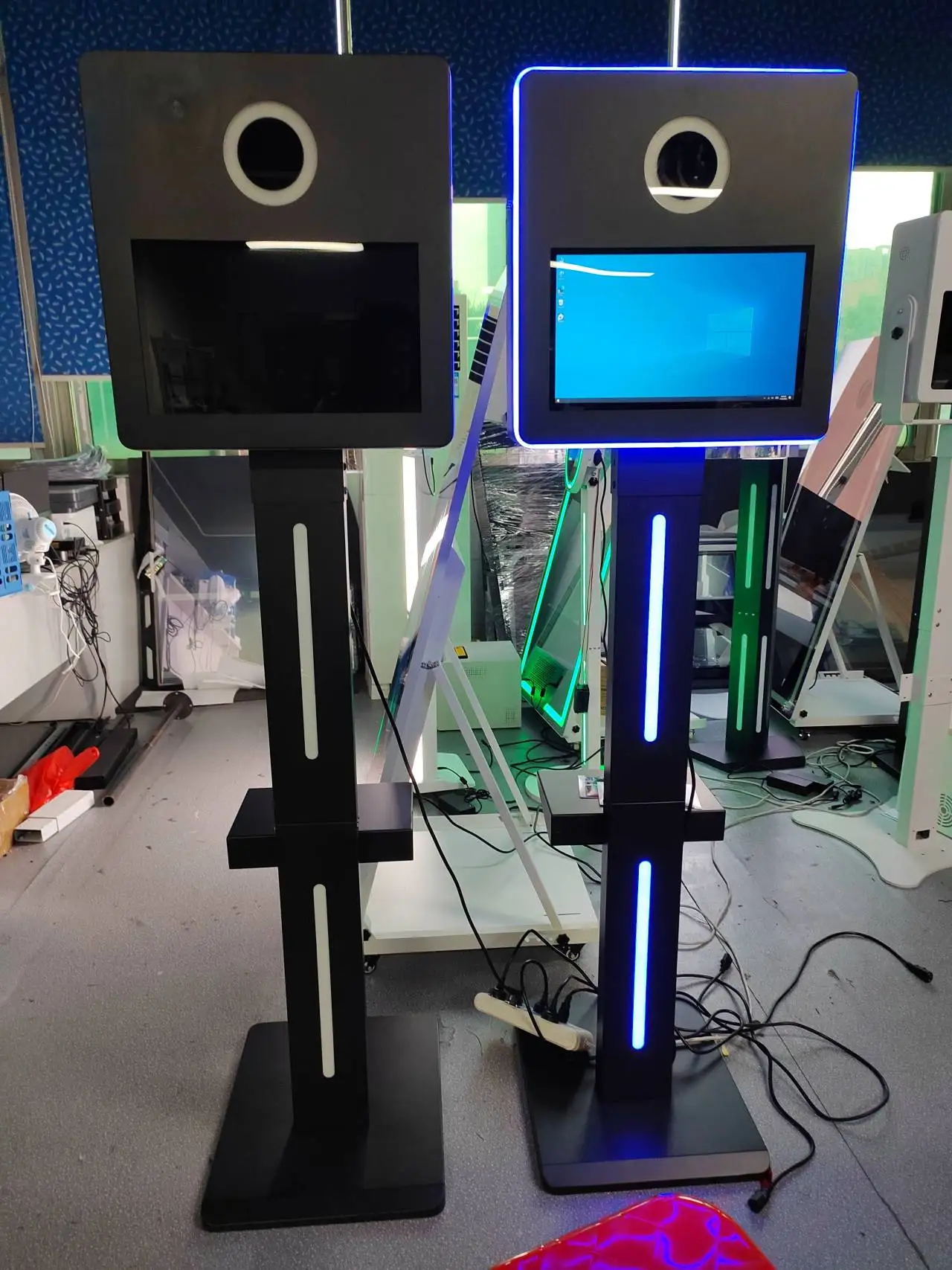 Hot sell 15.6 Inch Touch Camera Dslr Photo Booth Selfie Photo Booth for Wedding Party