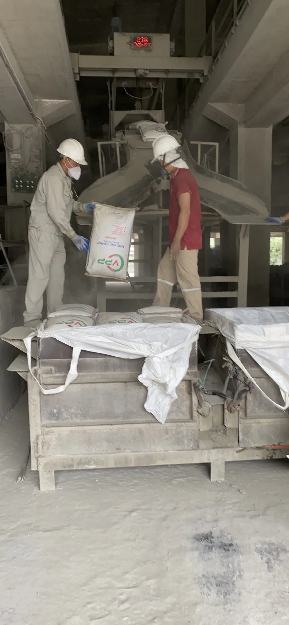 Vietnam Portland cement grade 32.5 R from OEM bag 50kg high quality