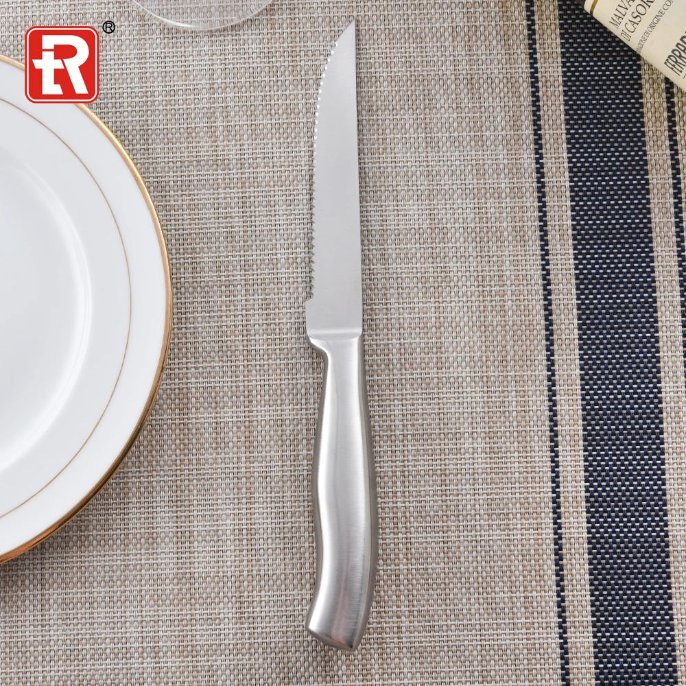 Brand new design 4.5 inch gold silverware set fancy steak knife for restaurant