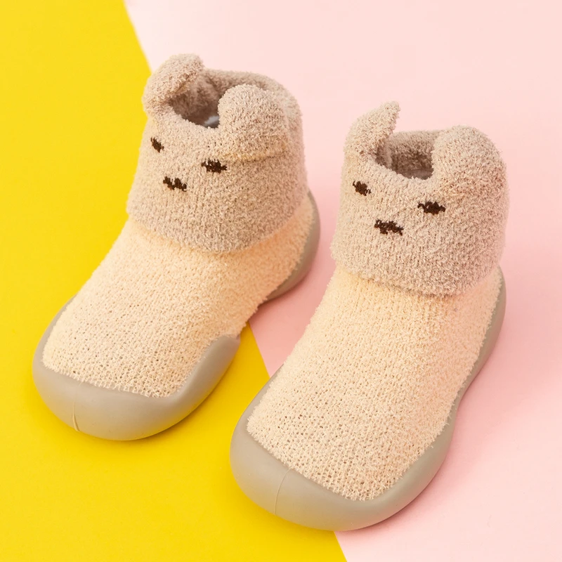 
2020 china factory sock bag cute kids infants bibs animation socks 