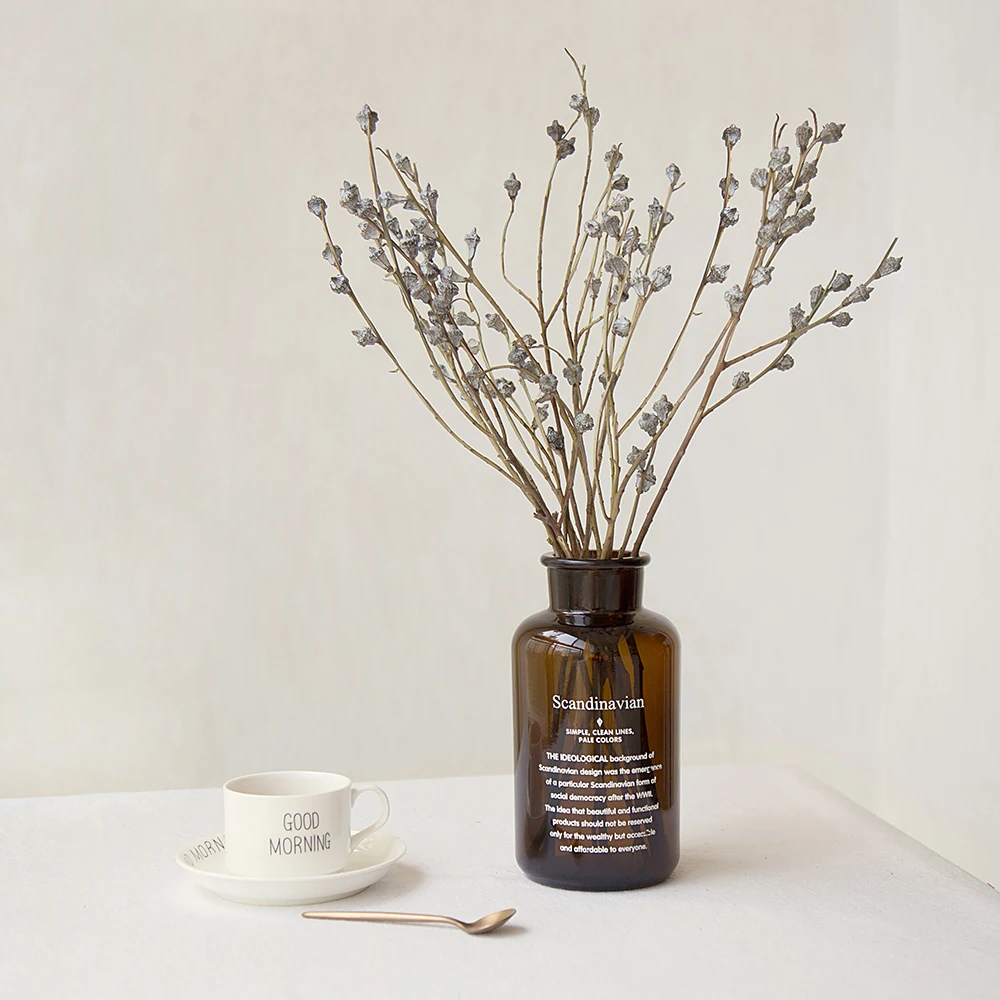 Dried natural Eucalyptus branch fruit globules, fragrance flower for floral arrangement