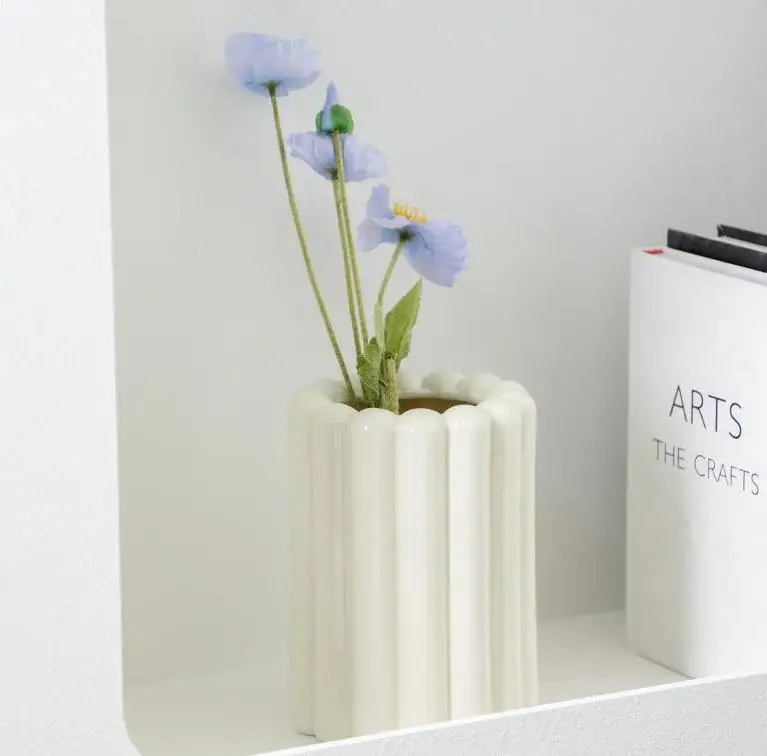 Modern Minimalist Cream White Ceramic Vase Set Luxury Rustic Home Decor Living Room Bedroom Matt Glaze Three Piece Decoration