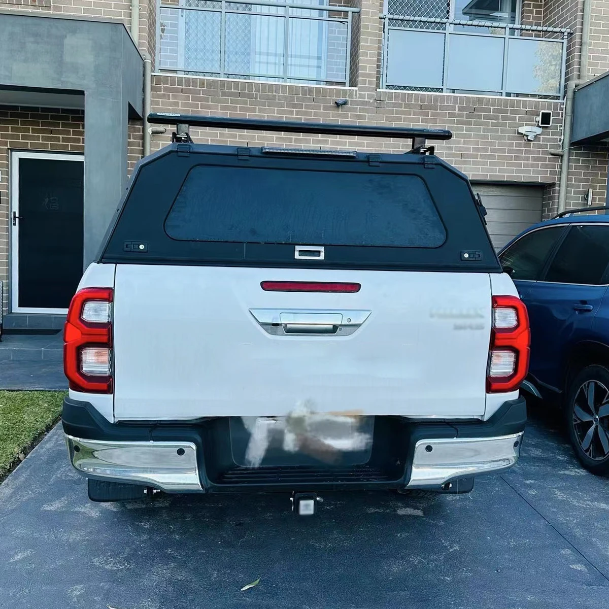 Pickup truck 4X4 auto parts stainless hard top bed canopy for toyota hilux revo rocco 2016-2024.