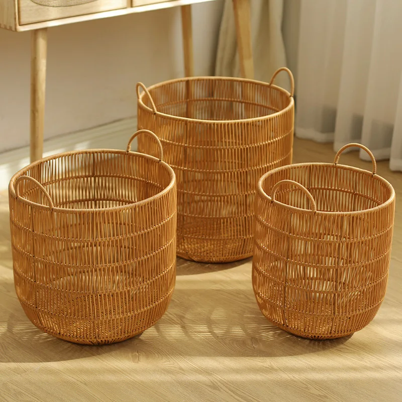 Корзина для белья из ротанга с ручкой