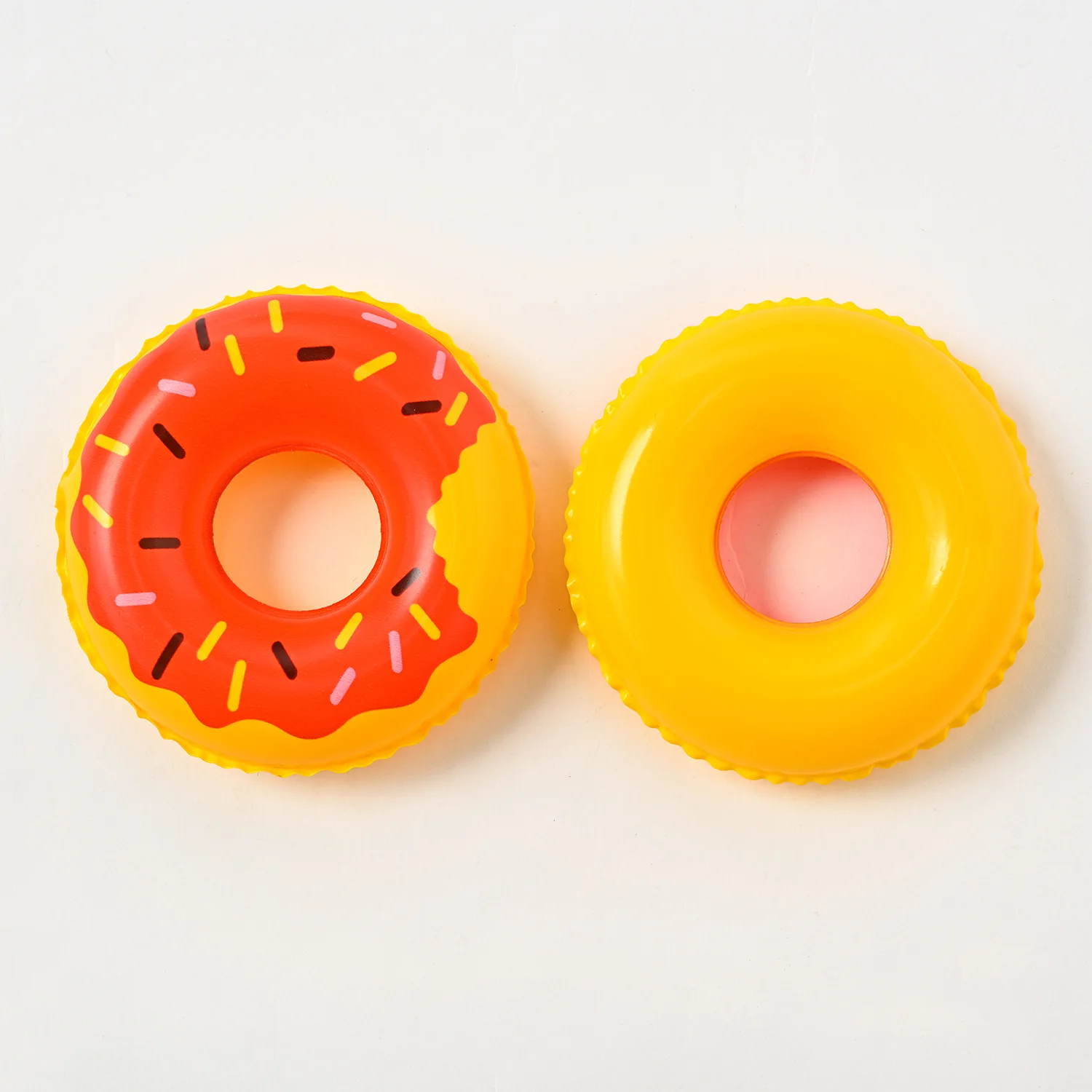Inflatable Drink Cup Holders Mini Doughnut Cup Stand Floating Beach  Party Decoration Coasters Swimming Floating Toy