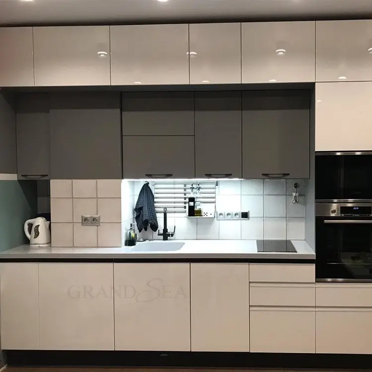 Luxury White Shaker PVC Modern High Gloss Acrylic Designs Lacquer Solid Wood Kitchen Cabinet Sets American Style