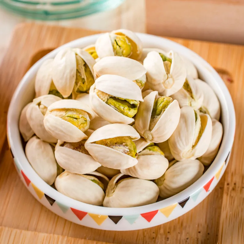 Wholesale Dried Pistachio Nuts Organic High Quality Raw  Roasted and Salted Pistachio Nuts