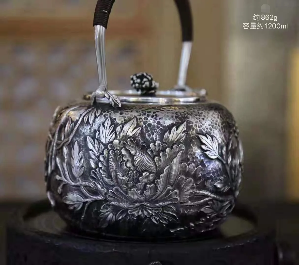 Antique Chinese heritage hand-carved tea set Large-capacity Du Dan embossed kettle