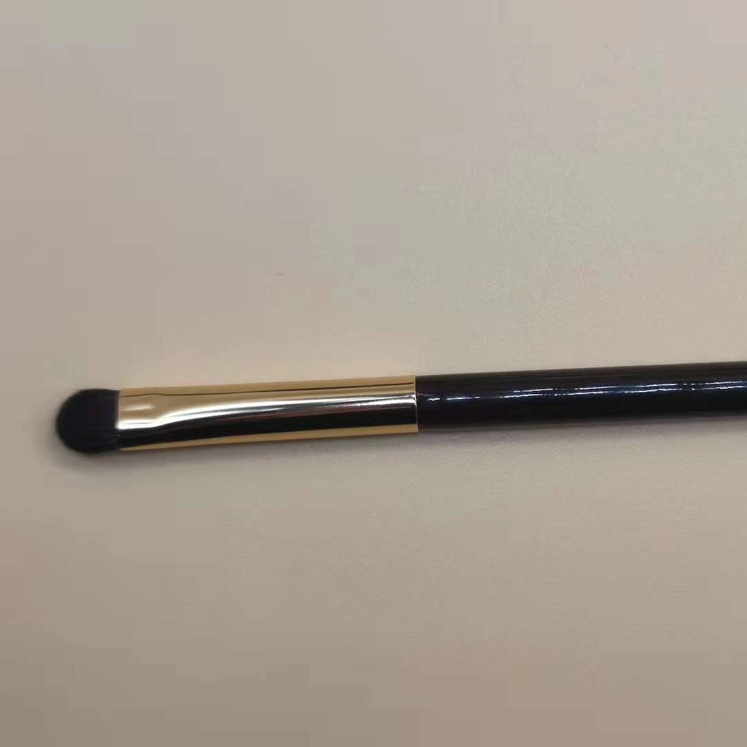 Wholesale Professional custom Logo Golden brown Facial Synthetic Fiber Makeup Brush