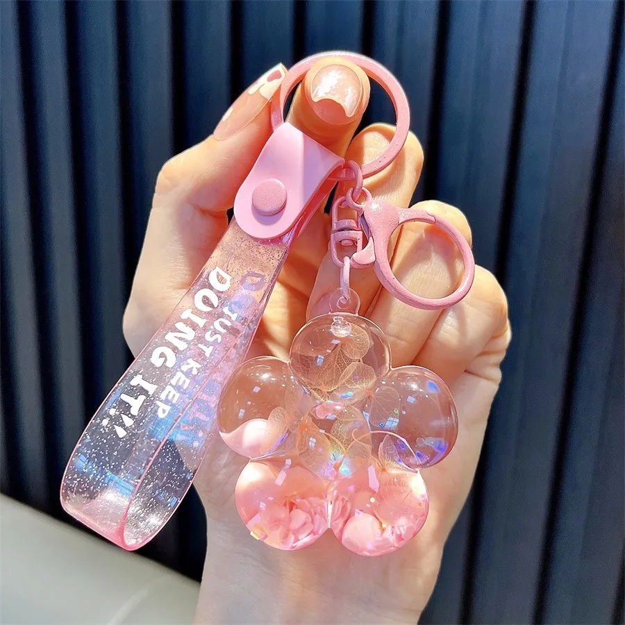 Lilangda Liquid Flowing Sand Dried Flower Bag Pendant Car Keyring Small Gift Wholesale Oil Flower Keychain