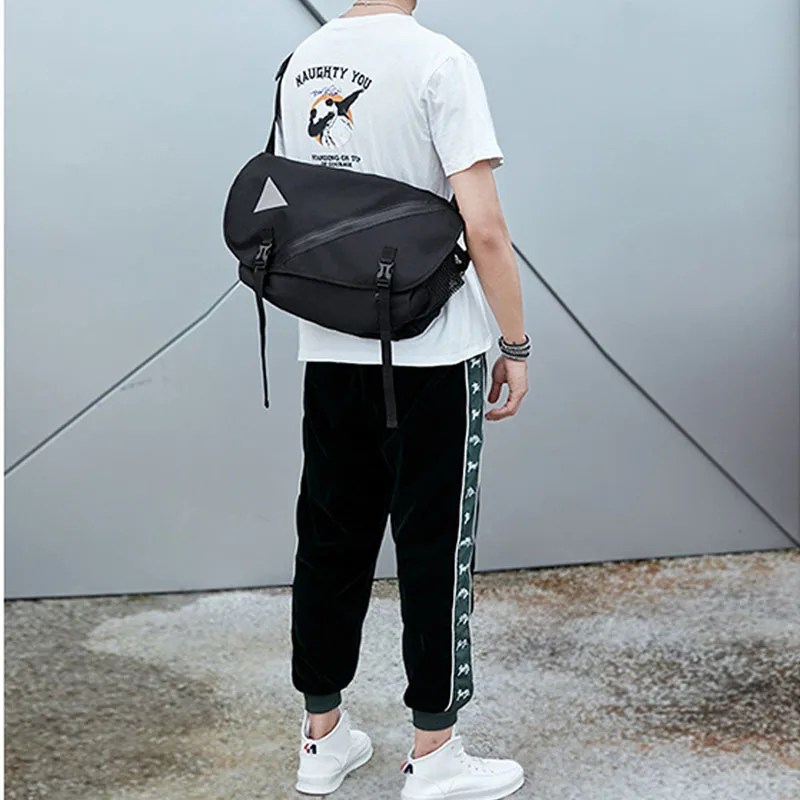 Custom  high quality Waterproof Designer Chest  messenger Bag Crossbody Sling Bags For Men women