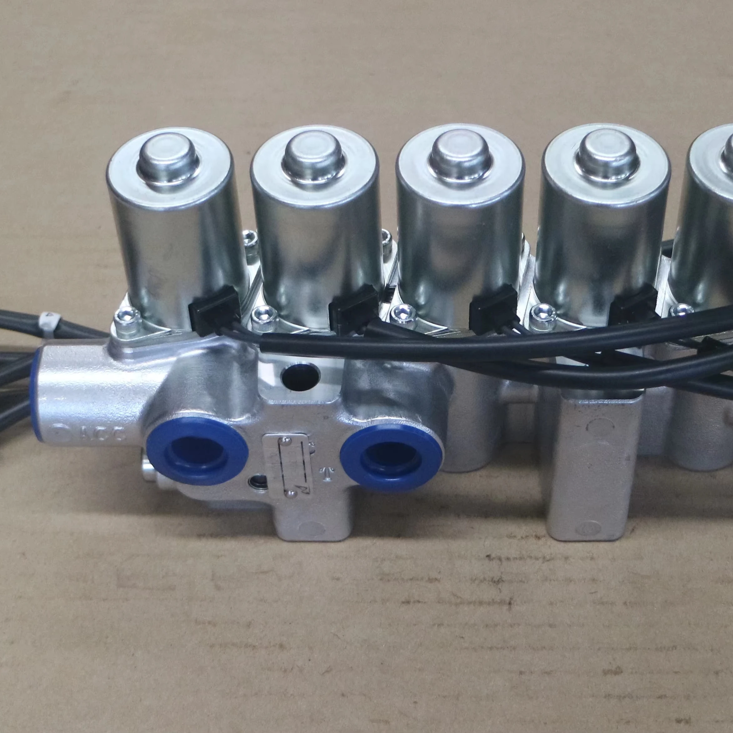Электромагнитный клапан для экскаватора 21M-60-31210 PC650-8 PC600