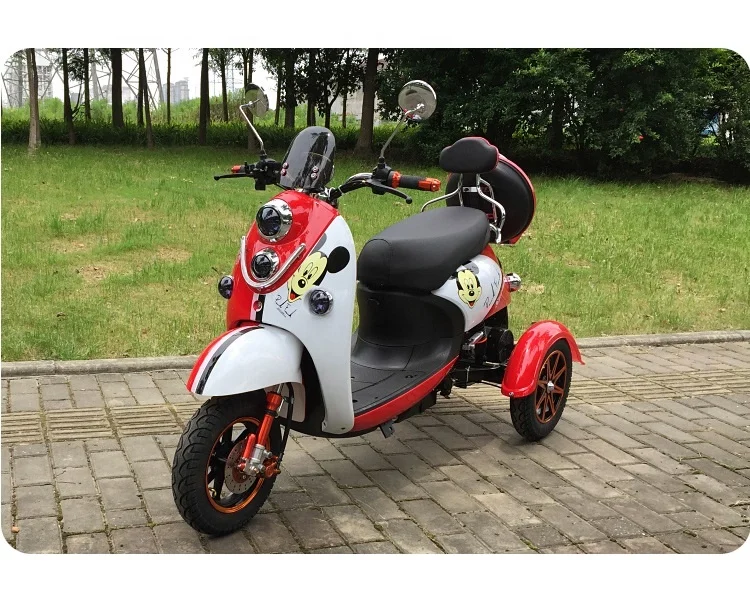2020 New 3 wheel motorcycle electric tricycle scooter for passengers