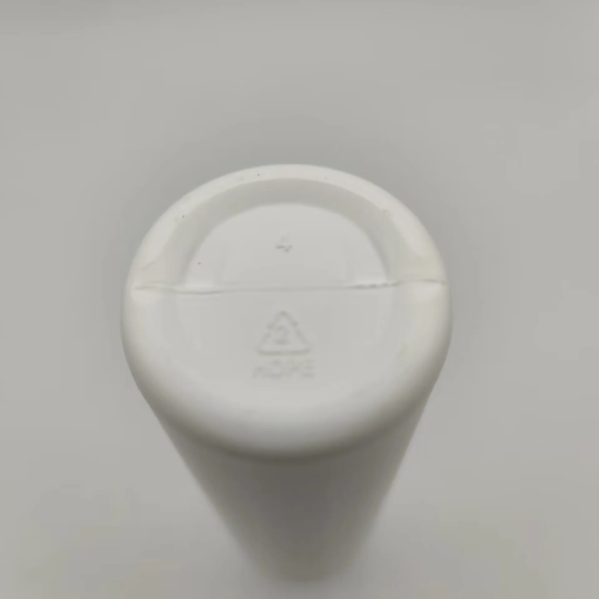 4 oz Cosmo round shape bottles soft touch bottles HDPE plastic bottles for shampoo conditioner