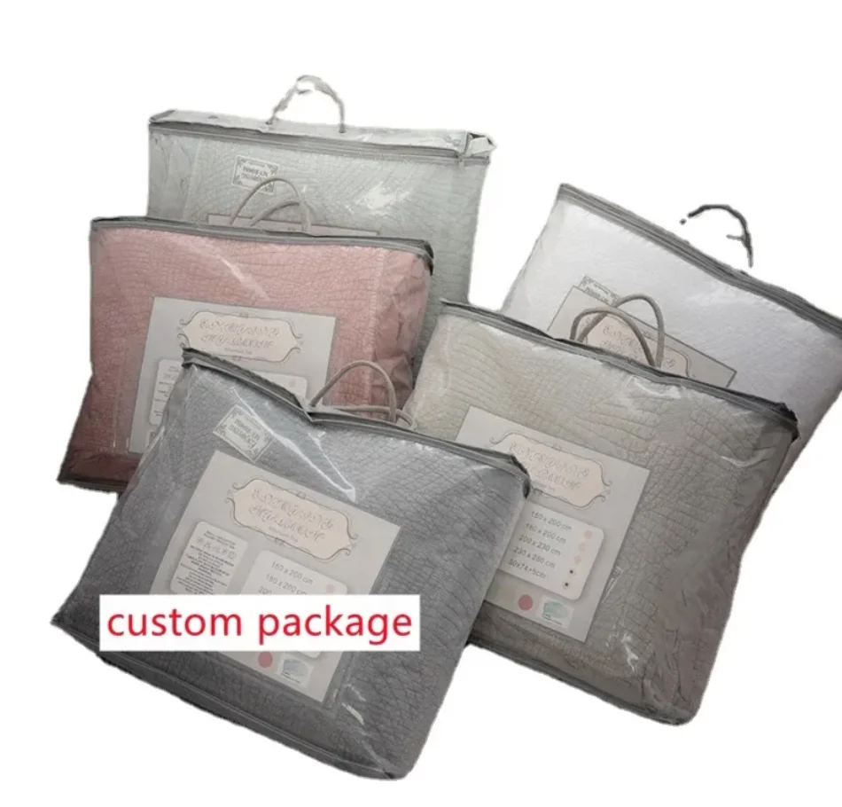 Professional Manufacture Durable artistic black and white Printed Quilts Bedding Bedspreads Luxury Set Sale Quilt Cover