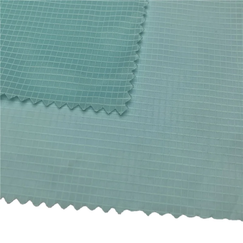 High quality 400T  0.25*0.28cm ripstop water resistant taffeta fabric for skin coat and light jacket