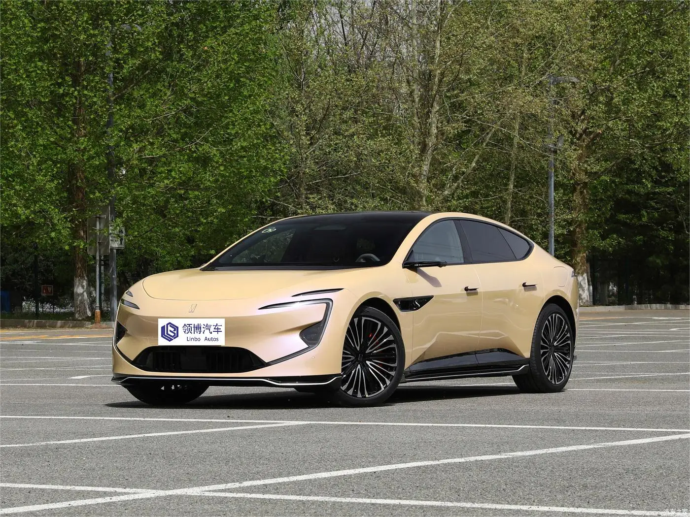 In Stock Avatr 11 New Energy Electric Vehicle Suv 2024 Long Battery Life Dual High Speed Ev Changan Car Avatr 11 Price
