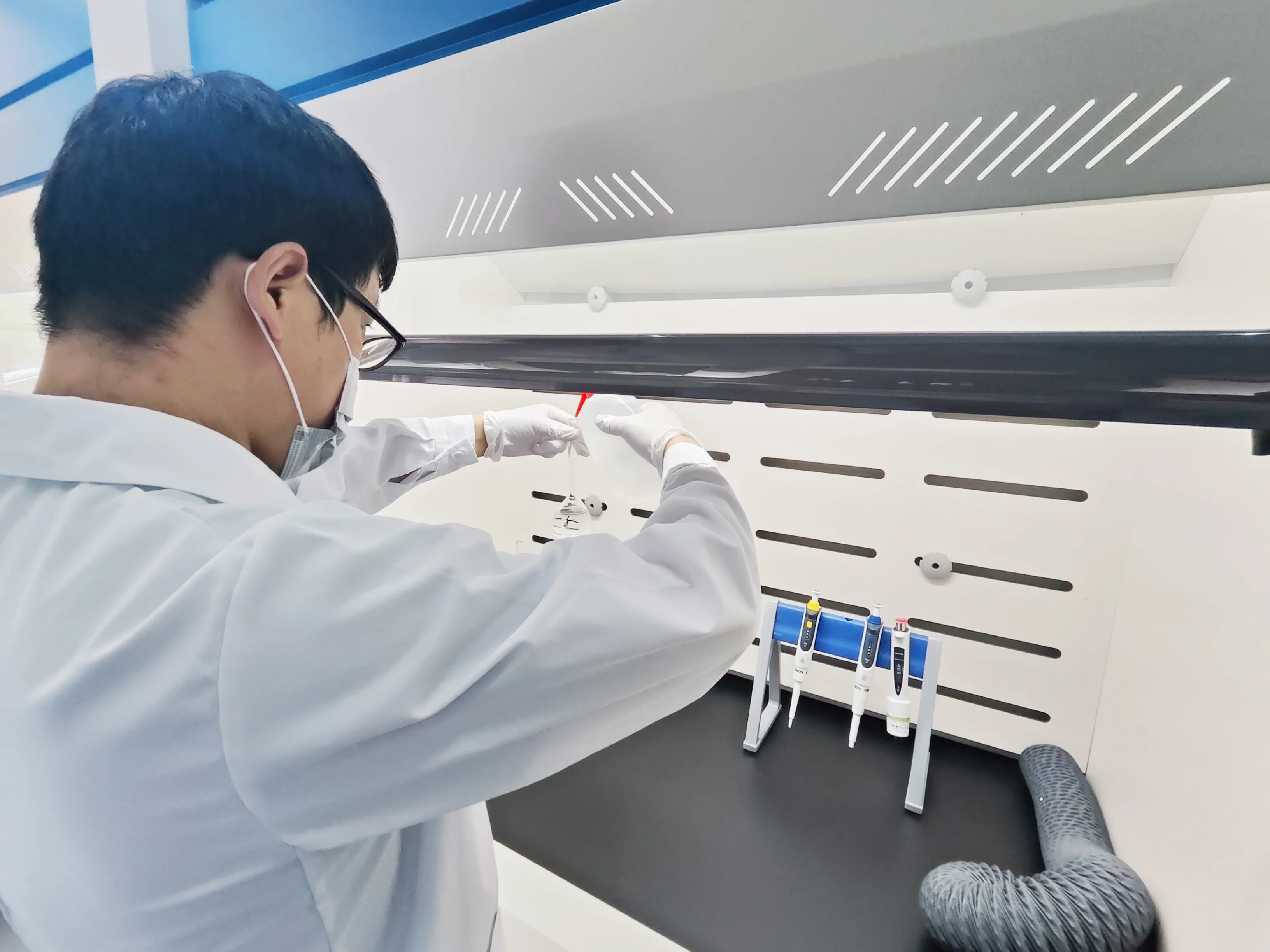 Сертификация продукции международных производителей химических веществ с MSDS для обслуживания