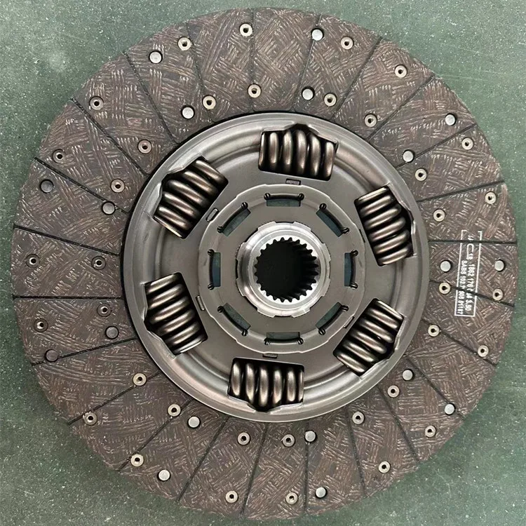 430mm OEM number 1878006370 manufacture produces high quality wholesale truck clutch disc for truck accessories.