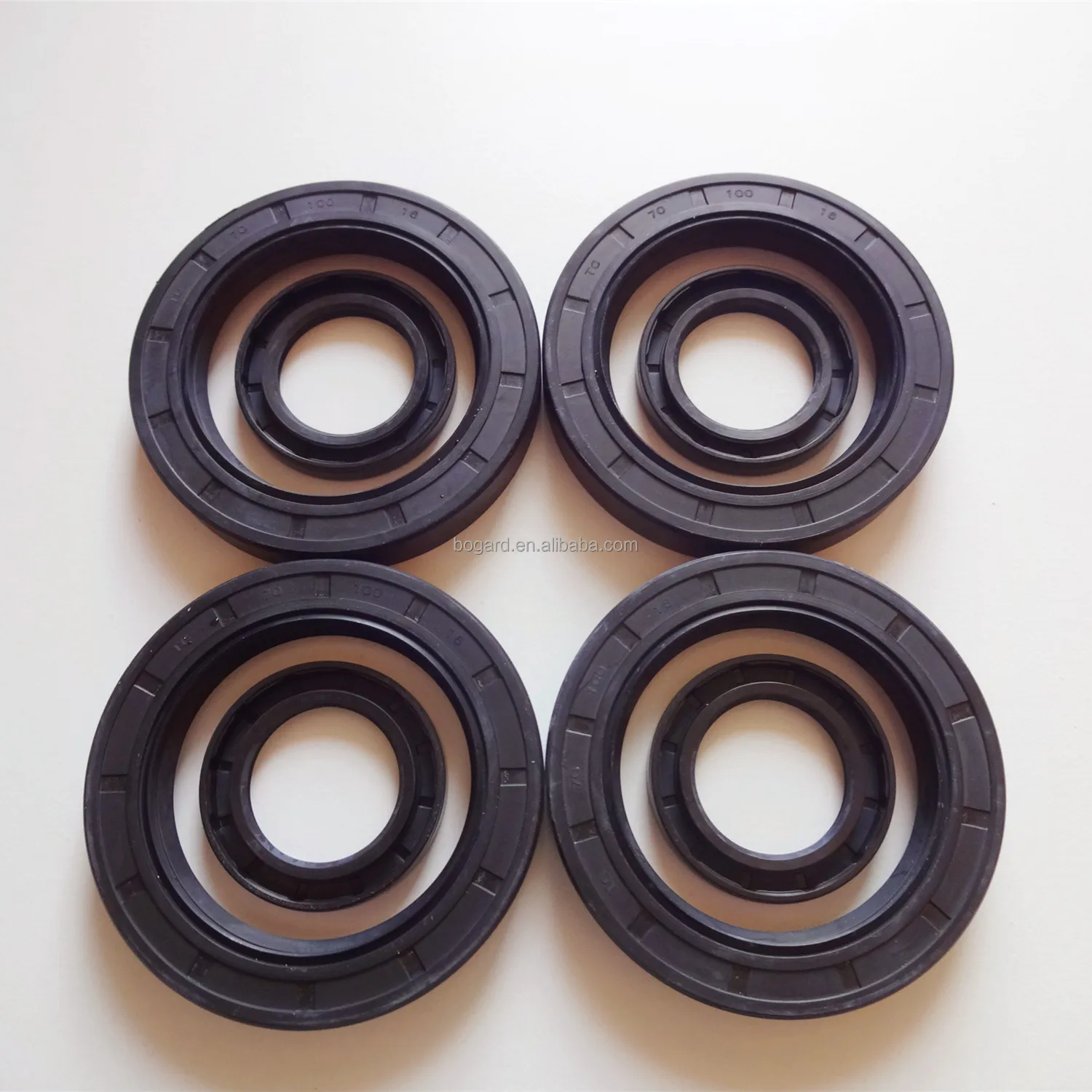 Manufacturer different sizes rotary shaft seal TC Oil seals FKM Vitons NBR Buna Nitrile material