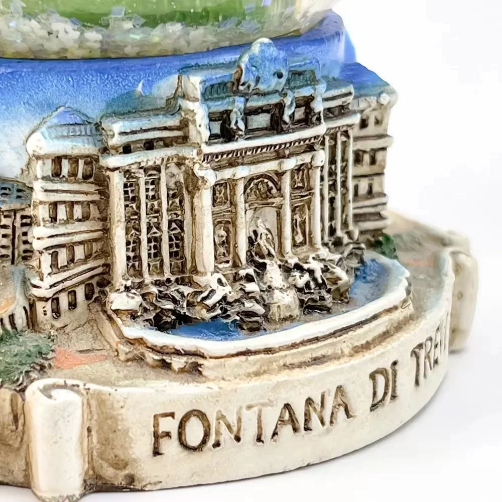 Hot sales Custom European Snowflake Ball Italian Ancient Roman Arena Tourist Souvenir Snow Globe Gifts Resin Glass Snowball