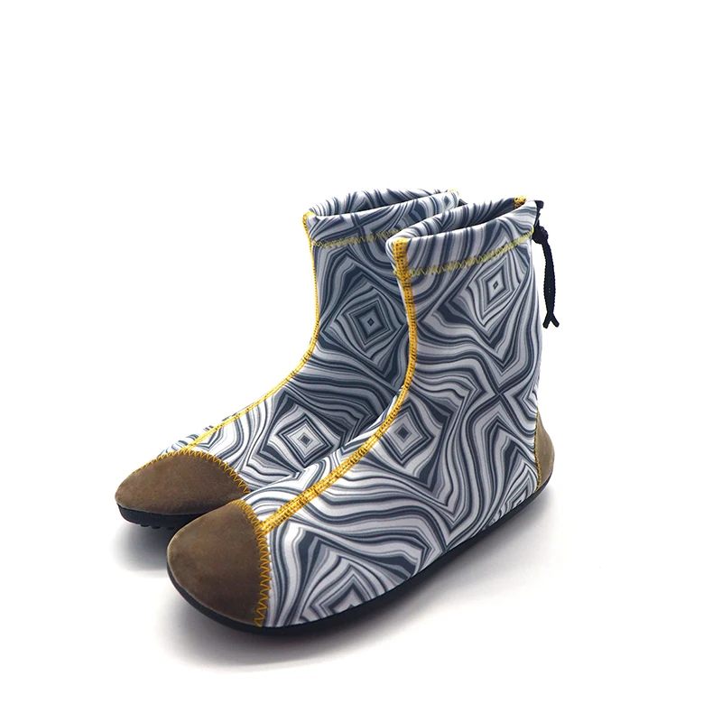 Wholesale Unisex Light Weight Breathable Soft Neoprene Snorkeling Diving Socks Beach Surf Non Slip High Cut Diving Shoes Boots