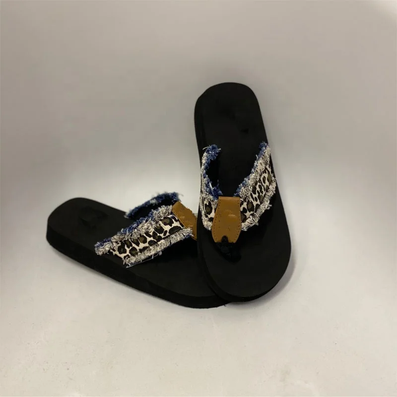 Wholesale Girls Beach Summer Cheetah Print Distressed Sandals Cream Leopard Flip Flop