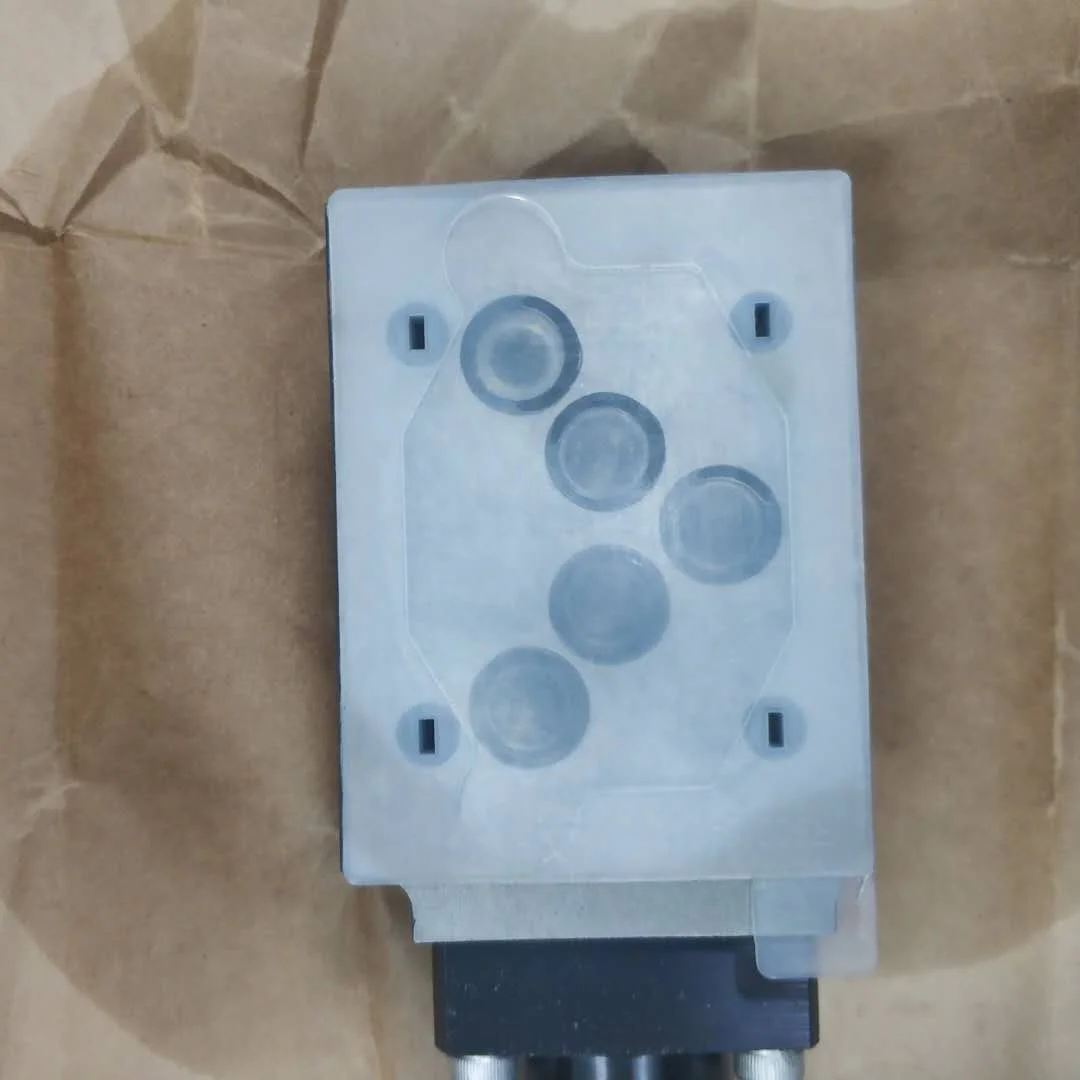 Original Rexroth pressure reducing valve ZDR10VP5-31/200YM