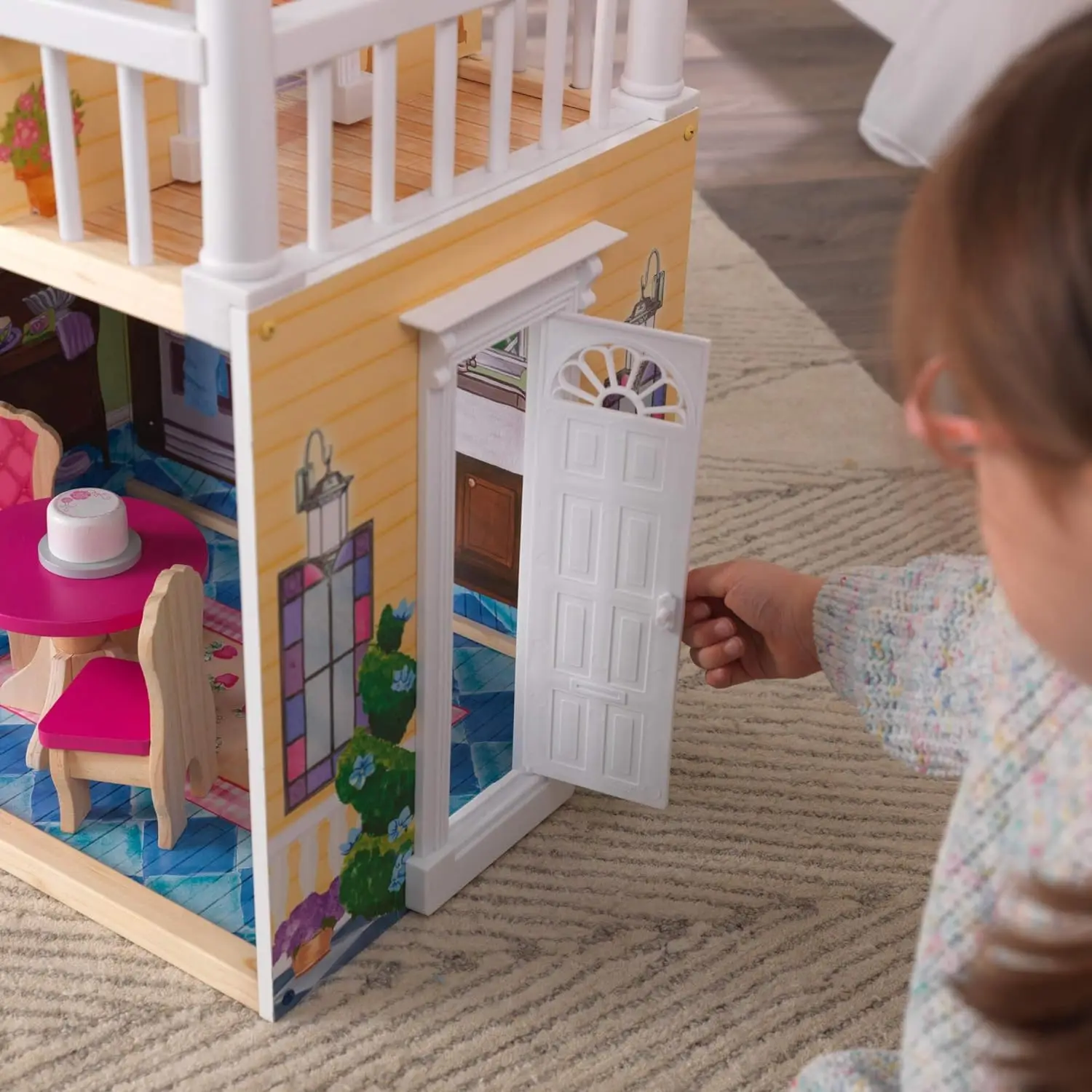 New Style Hot Selling 13 Furniture Pieces Children Luxury Wooden Toy Dream Doll House for Kids 121 cm