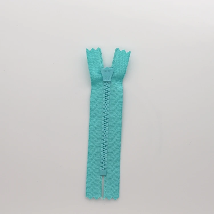 YKK ZIPPER WATERPROOF VISLON PLASTIC Wholesale Price High Quality Handbag Bag Nylon Zipper Custom Zipper By The Yard