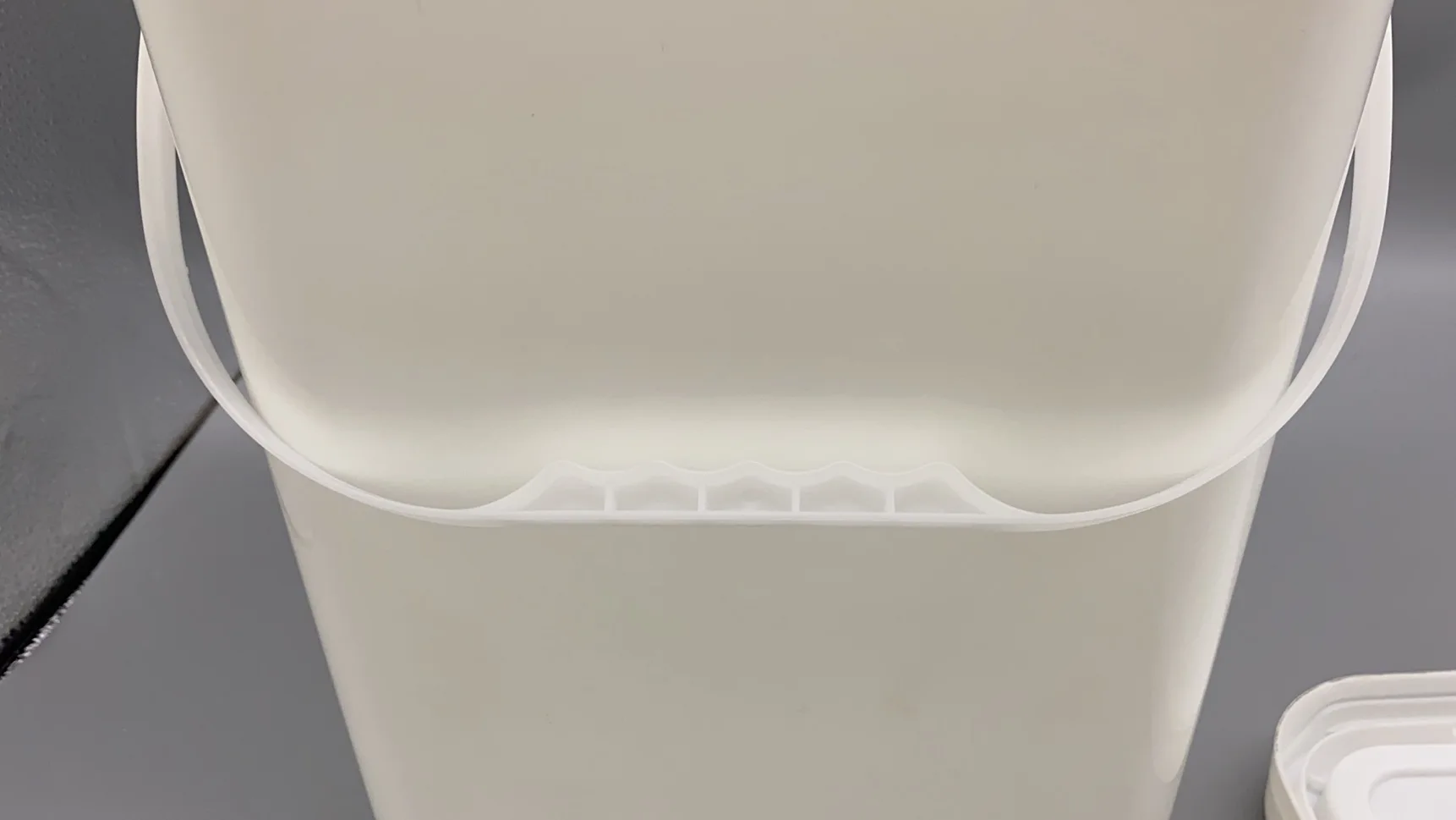 Customize Color 20 liter Barrel Square Pail Empty Pail Bucket Drum with handle for water