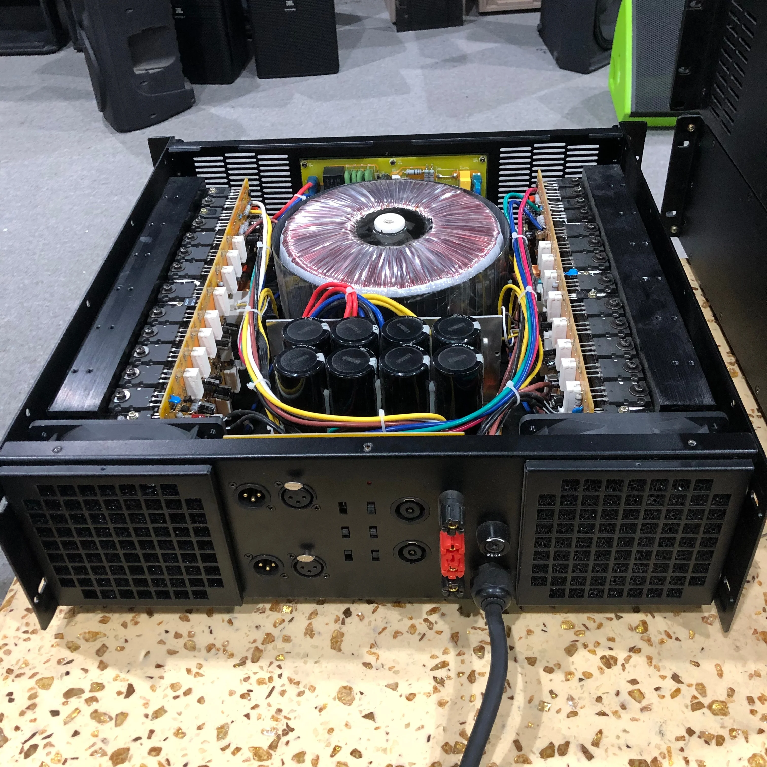 2 OHM POWER AMPLIFIER PRO AMP CA20  2*1600W