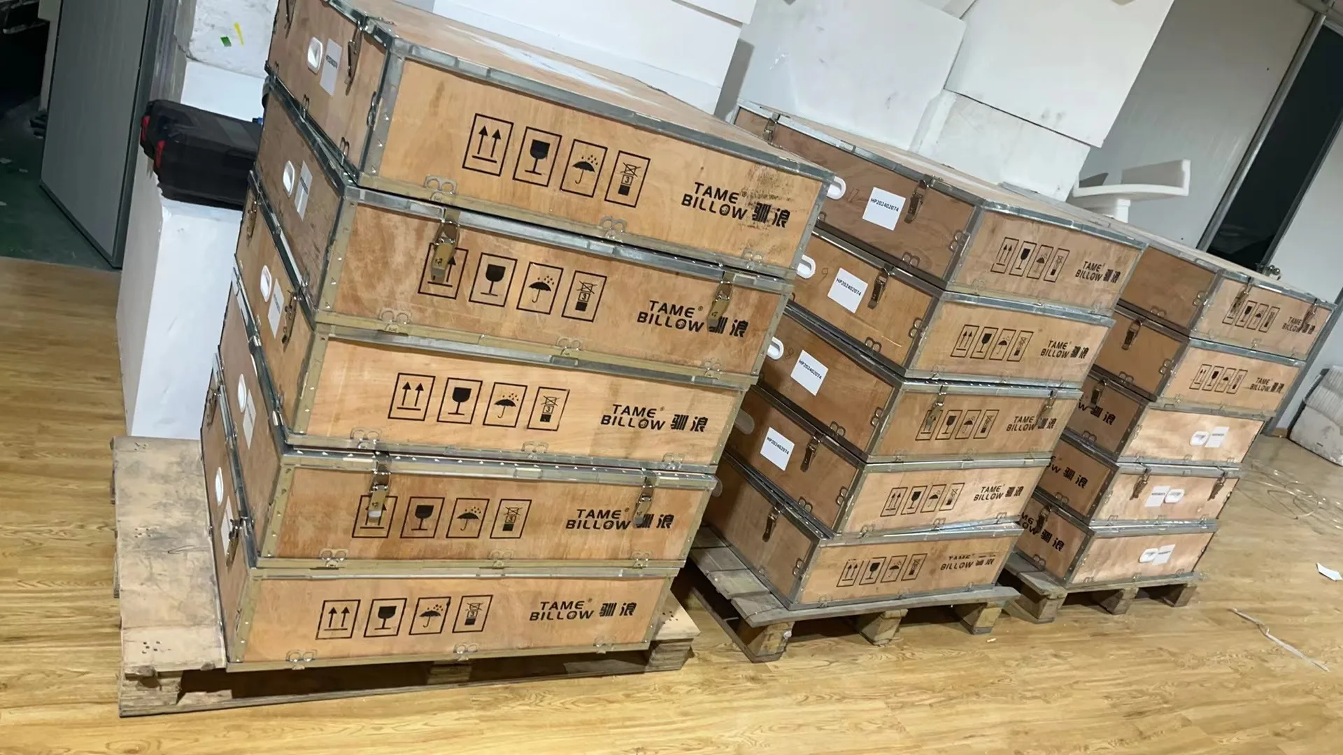 BESTEVE Drop Shipping Carbon Fiber Efoil Foil Jet Board E-Foil Electric Foil Board Power Water Wing Foil Surfing Hydrofoil Efoil