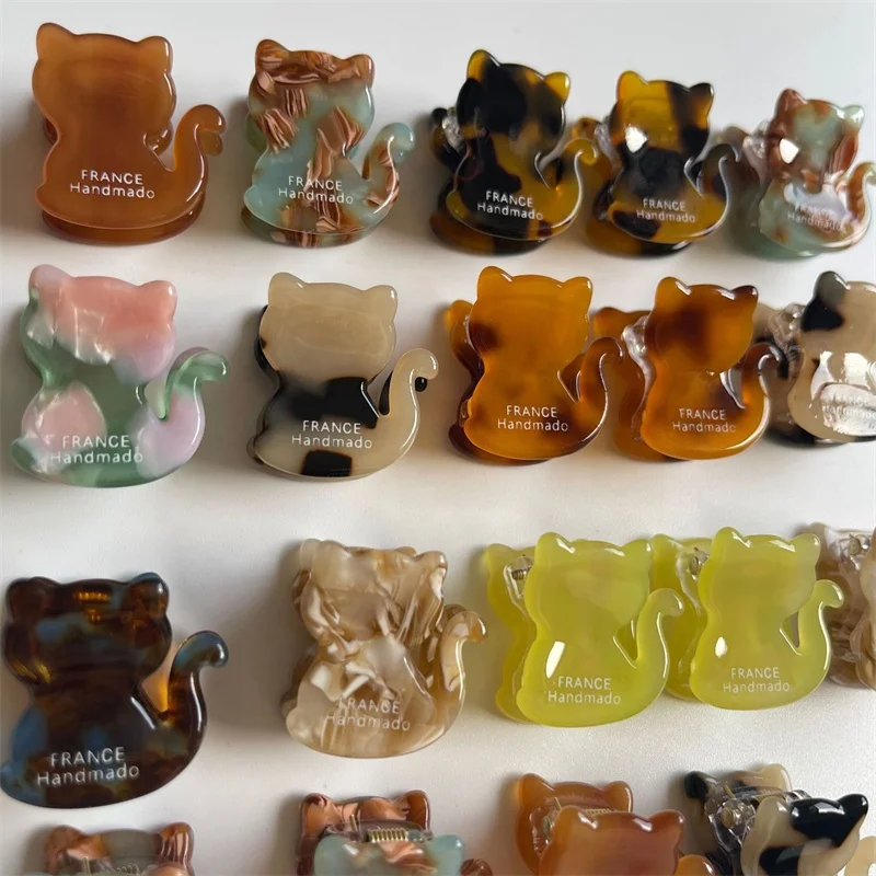 Hot selling handmade 2.5cm Cute hair clips mini cartoon acetate hello kitty hair clip for girls