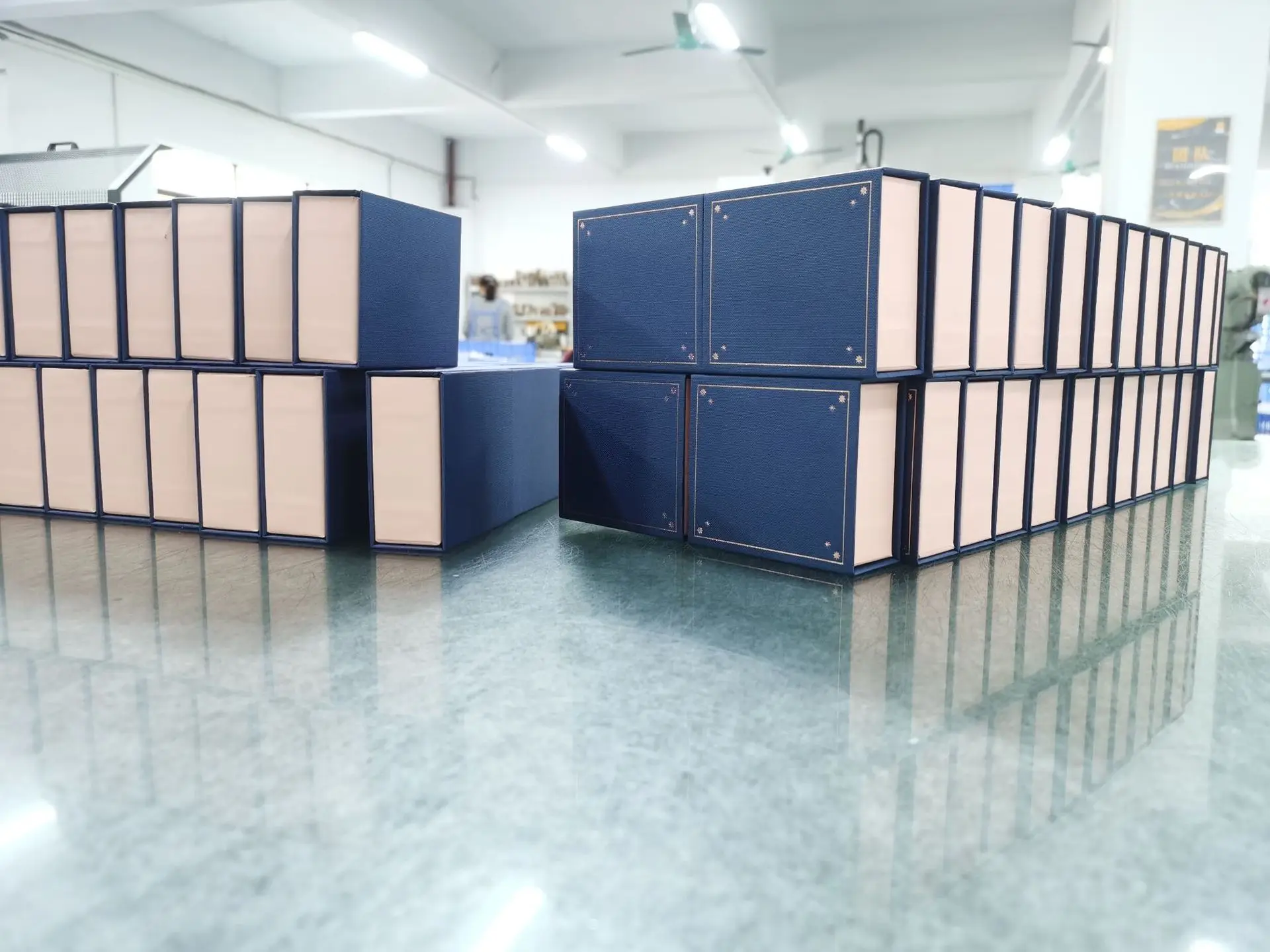 Jinsky High Quality Spot Korean version magnet clamshell box necklace earrings ring jewelry box pendant net red book magnet box