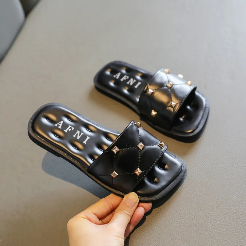 Wholesale Large Size Kids Flip Flops Outdoor Soft Bottom Slides Slippers For Children