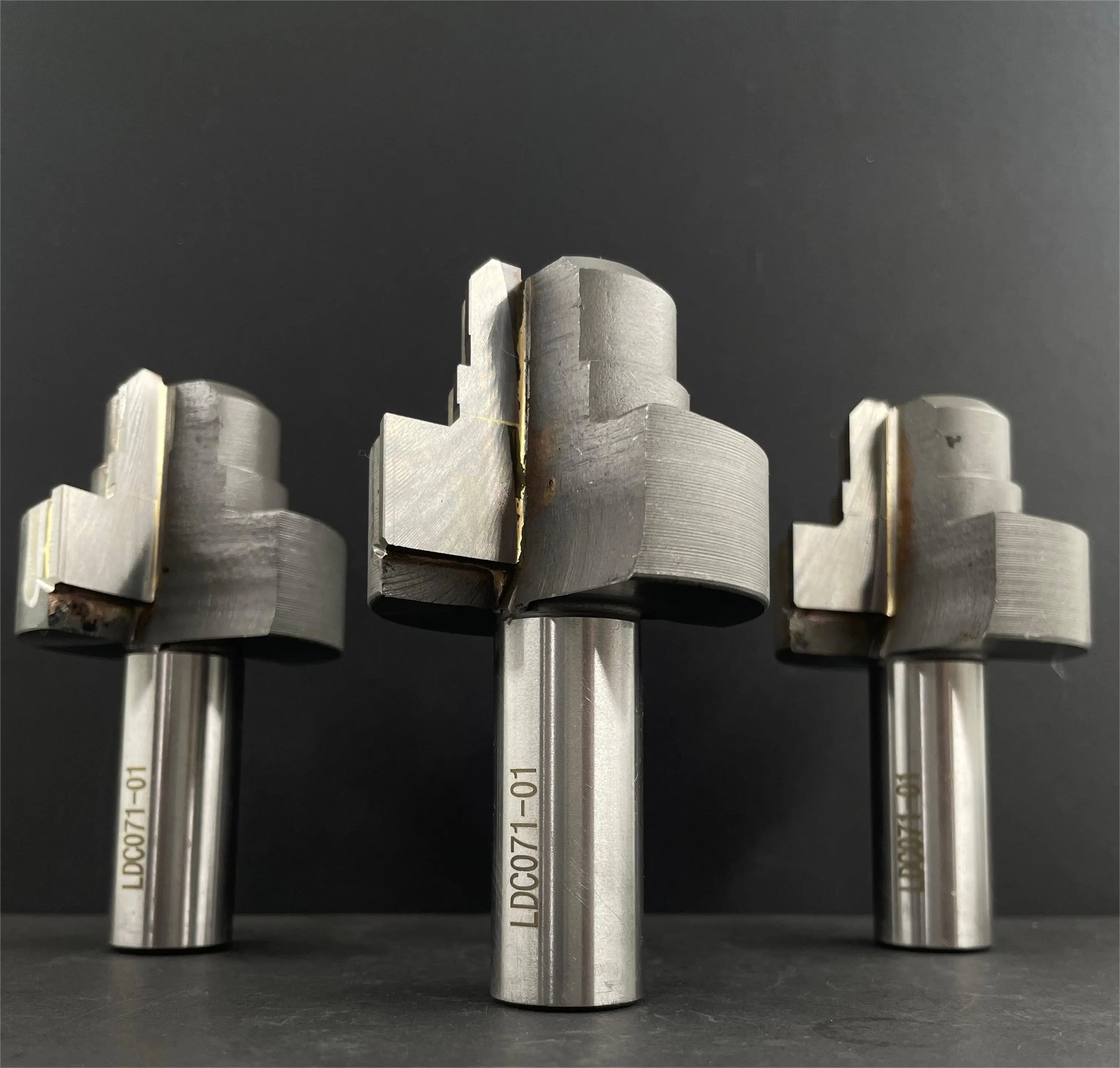Custom 2 or 4 flutes pcd reamer milling cutter carbide end mill pcd diamond cutting tool diamond reamer cnc tools