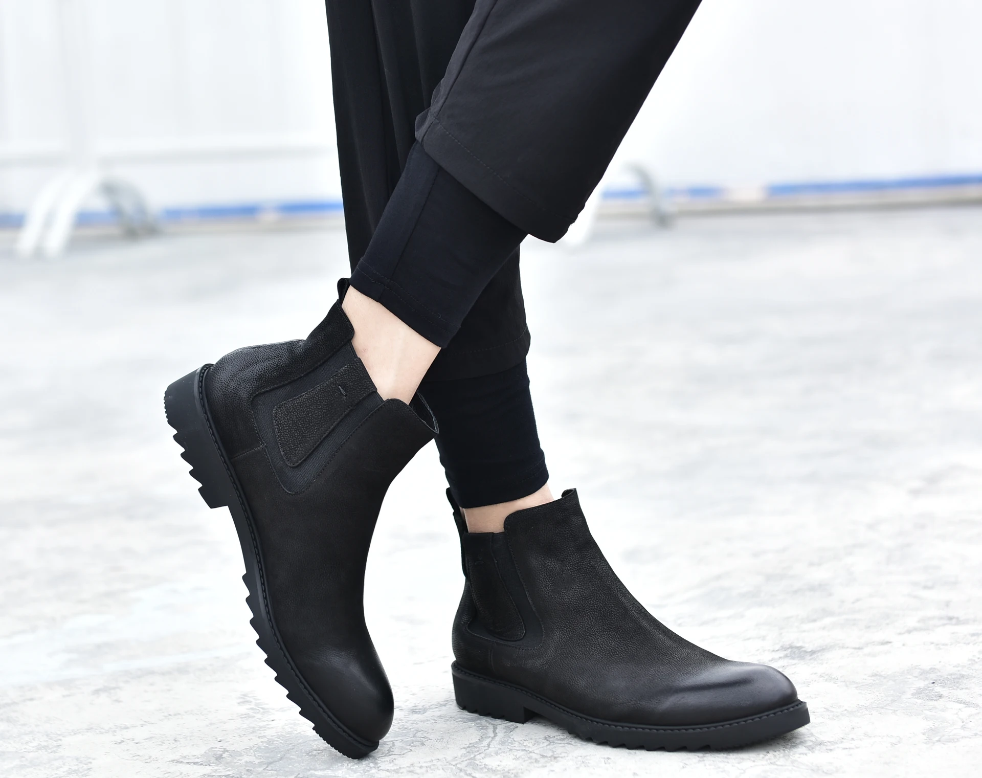 Hot Sale & High Quality Suede Warm-Up Leather Chelsea Boots Moto China Hiking Boots Big Red Boots Mschf