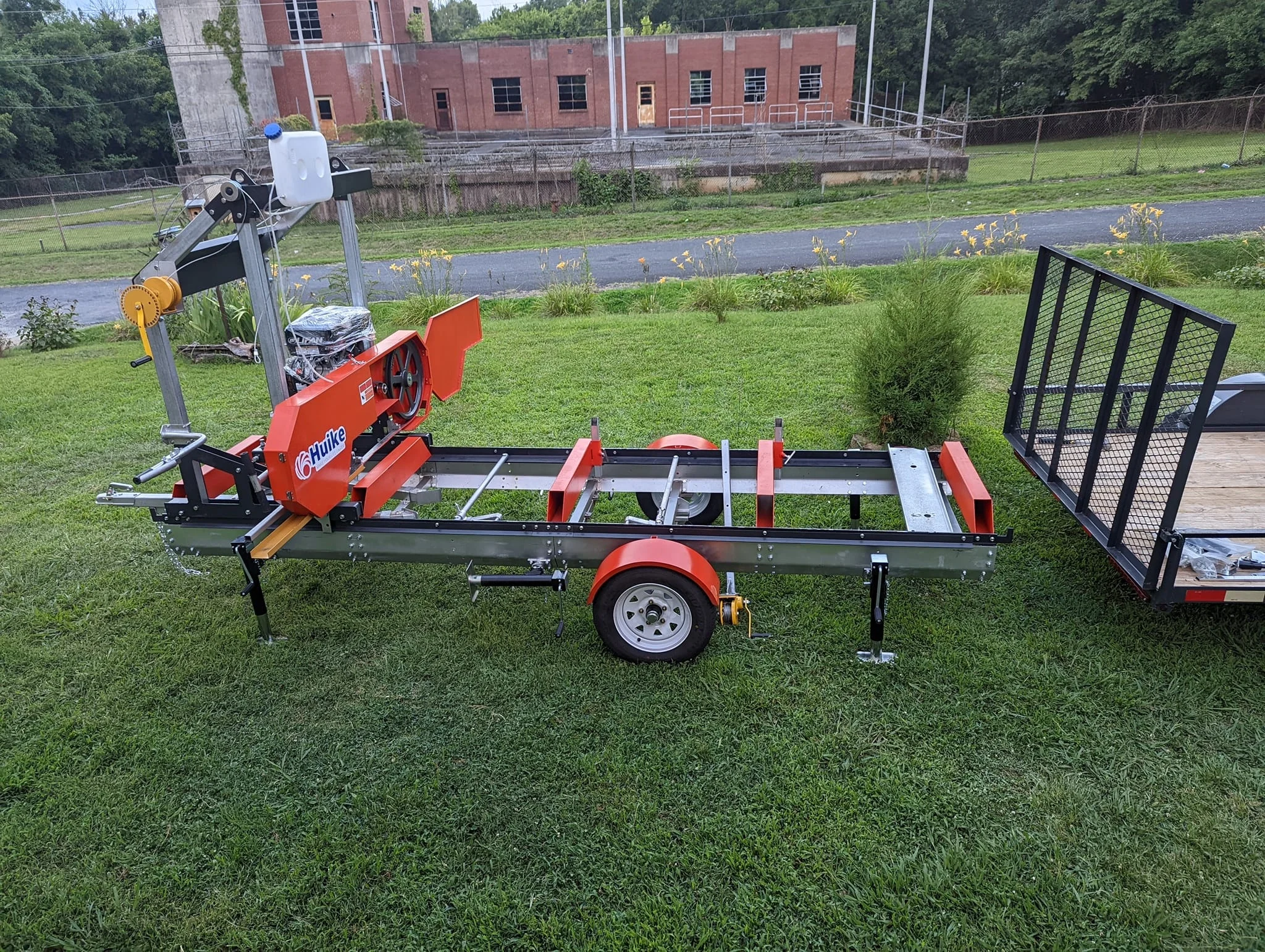 Portable Lumber Band Saw Mill / Mobile Band Saw Mills / Portable Mini Log Sawmill With Trailer