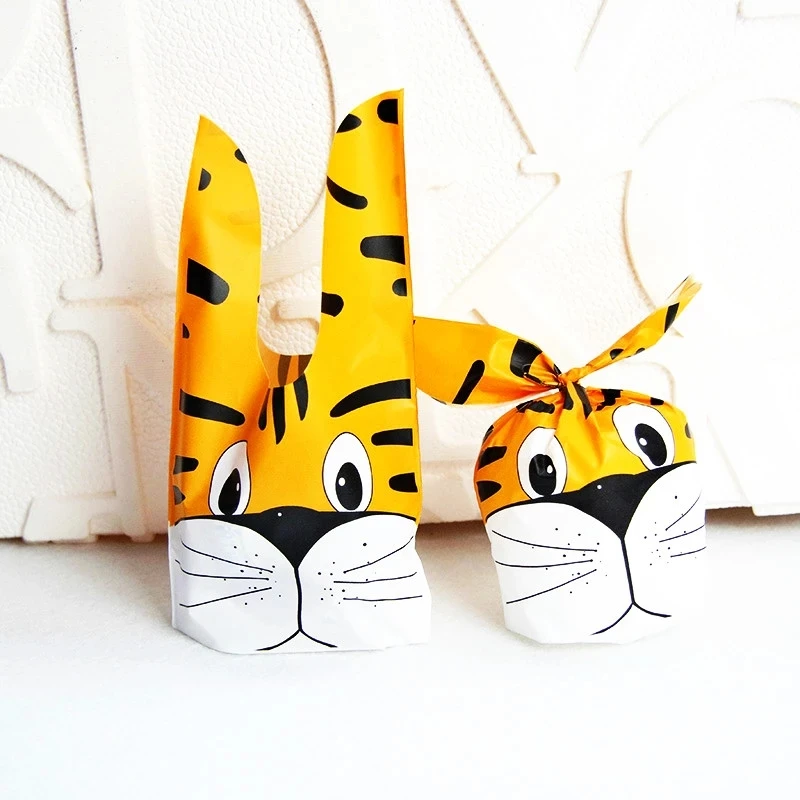New Products 50pcs / lot Cute Rabbit Ear Bag Biscuit Plastic Candy Gift Bag And Dessert Baking Activity Party Decorate Supplies