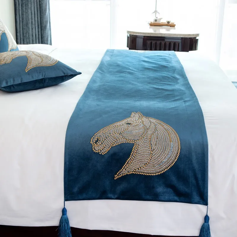 
Promotion velvet fabric with horse hot drilling bed runners and pillow case set for home hotel decoratoin 